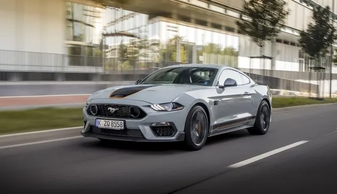 Ford: cambio manuale addio? Ma neanche per sogno! Ecco come si evolve