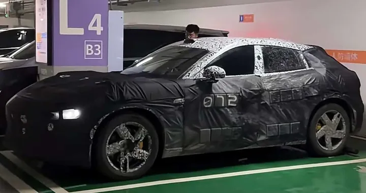 Xiaomi al lavoro sul SUV elettrico MX11. Ecco le foto spia degli interni