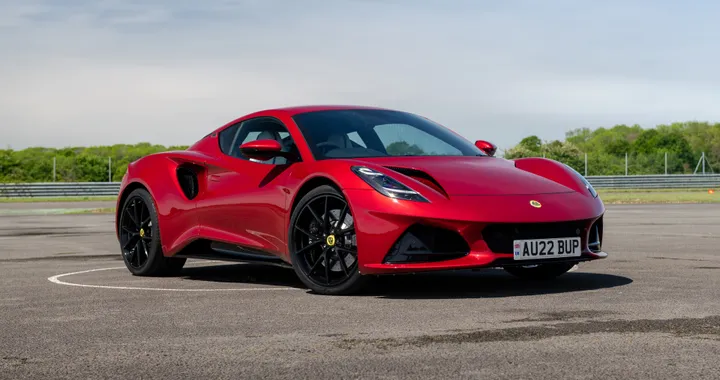 Lotus Emira con motore ibrido? Potrebbe davvero arrivare sul mercato