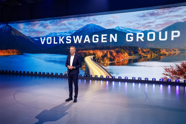 Volkswagen, Blume sotto pressione: Cina e software le sfide chiave per il suo futuro