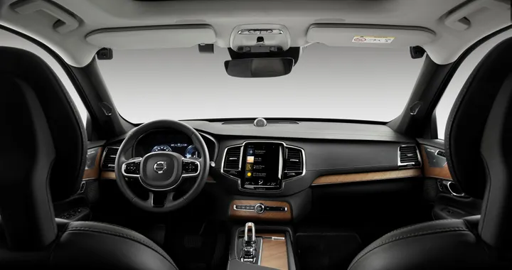 Volvo, dal 2020 telecamere e sensori per monitorare chi è alla guida