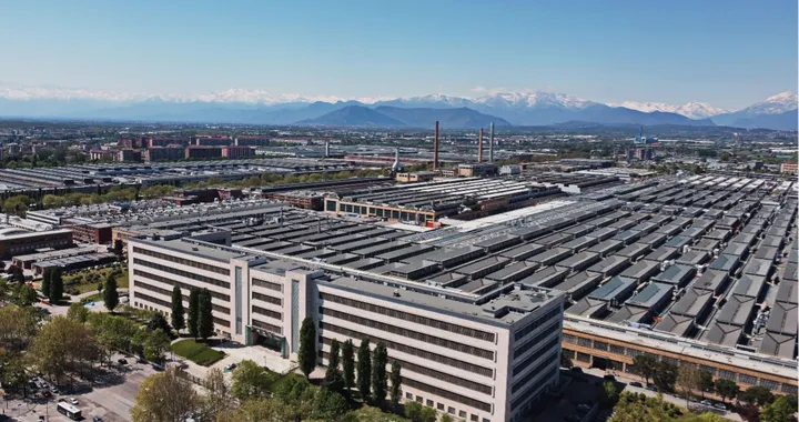 Stellantis fa marcia indietro sul ritorno in ufficio: confermato lo smart working