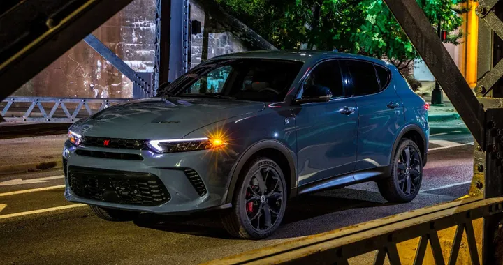 Nuova Dodge Hornet, foto spia dei test sulle strade italiane
