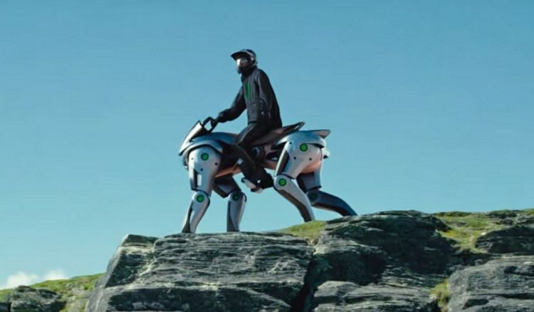Anteprima: Kawasaki Corleo, il cavallo a idrogeno si guiderà inclinando il corpo