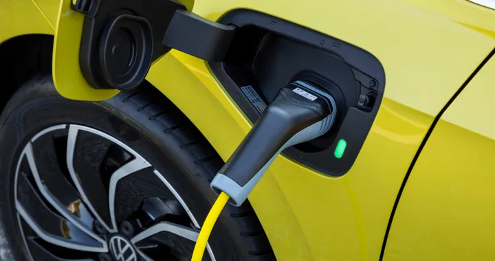 Mercato auto Europa 2020: boom delle Plug-in nel Q3 | Bene le elettriche