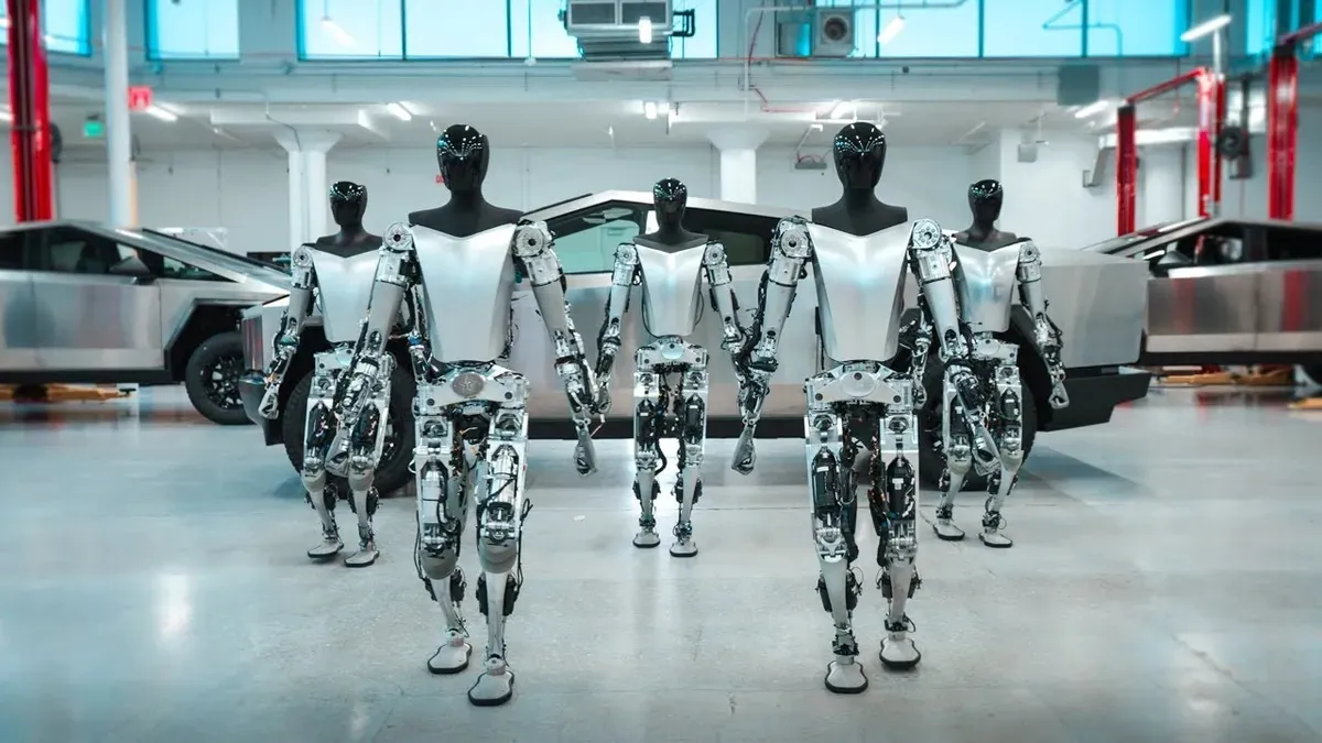 Nuovi problemi per Tesla: potrebbe non rispettare i tempi per i robot Optimus