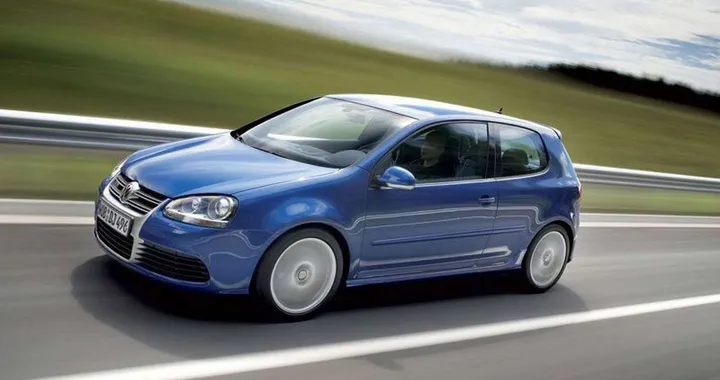 Una Volkswagen Golf R32 per il capo di Bugatti