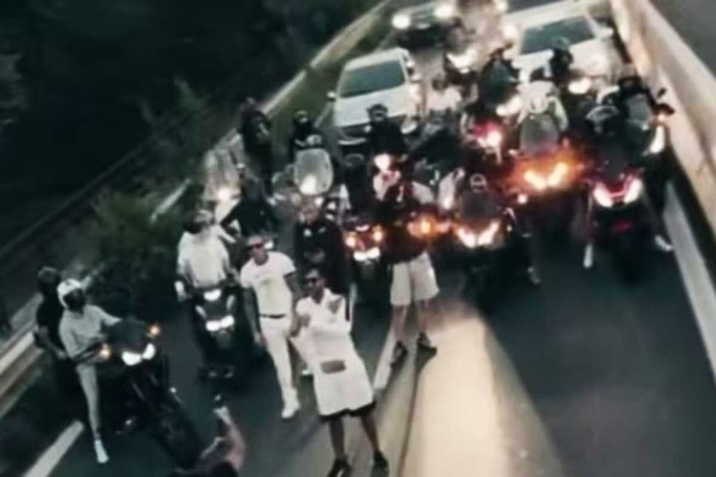 Anteprima: Rapper girano un video e bloccano la superstrada: cosa rischiano per i reati commessi