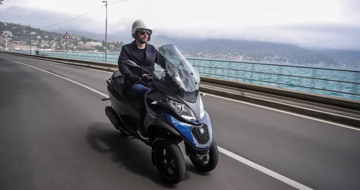 Piaggio MP3: Peugeot Motocycles condannata per violazione di un brevetto