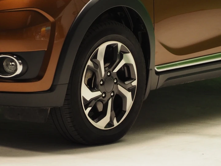 Cerchi in lega danneggiati? Ecco il kit per ripararli in autonomia