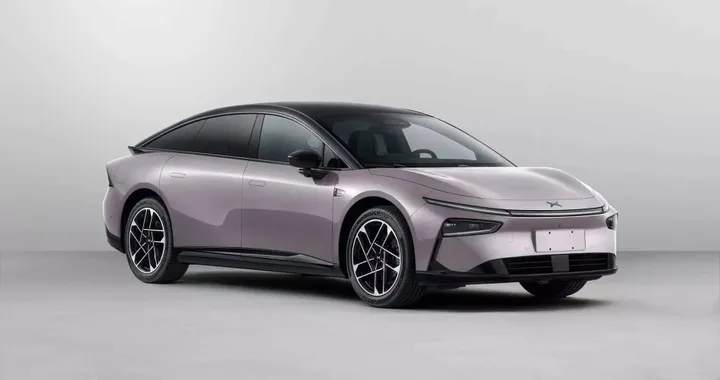 Xpeng P7+, si avvicina il debutto: nuovi dettagli sulla berlina elettrica