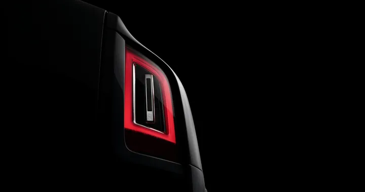 Rolls-Royce: il SUV Cullinan debutta il 10 maggio | TEASER