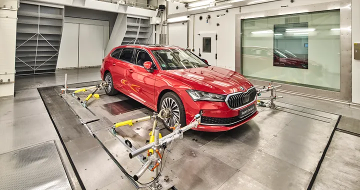 Skoda inaugura un nuovo centro di simulazione per test tecnici avanzati