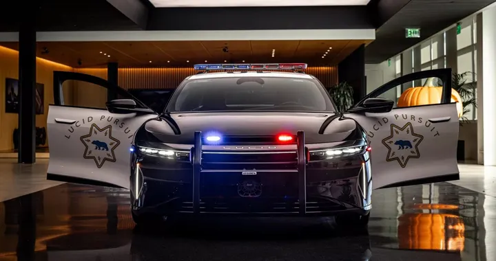 Lucid Pursuit: eleganza e potenza al servizio delle forze dell'ordine californiane