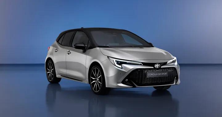 Toyota Corolla, con il restyling arriva l'ibrido di quinta generazione