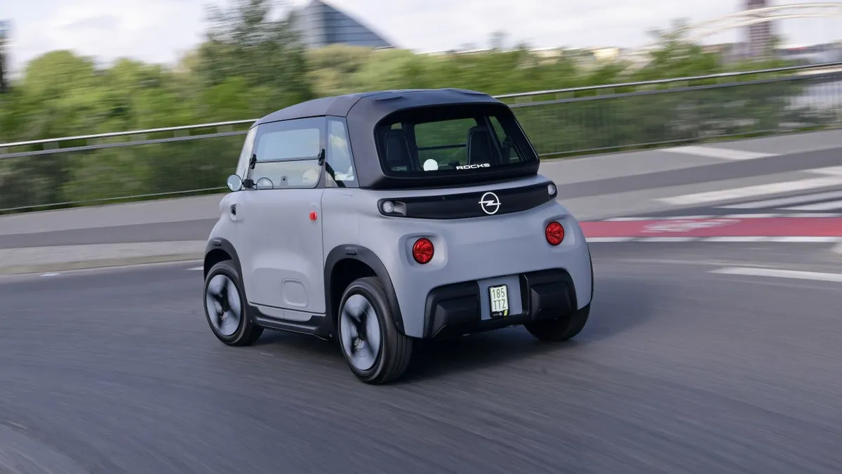Nuova Opel Rocks, il quadriciclo elettrico si può adesso ordinare