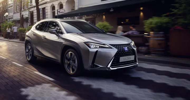 Lexus UX Hybrid, al via la prevendita del SUV compatto | Prezzi da 37.900 euro