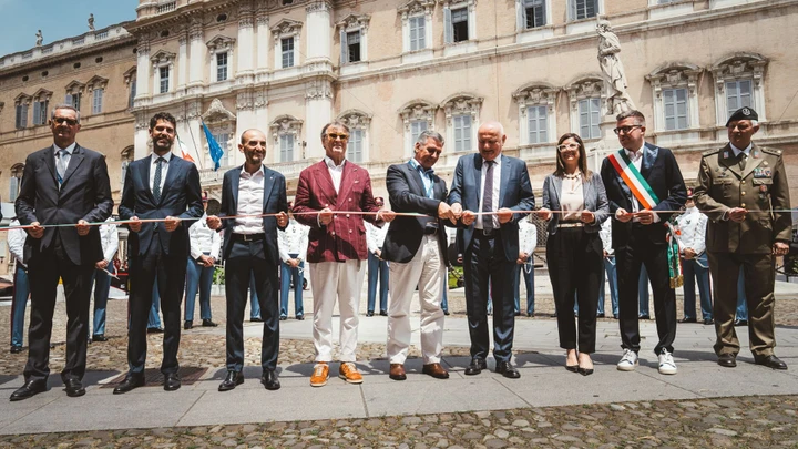 ingrandisci immagine