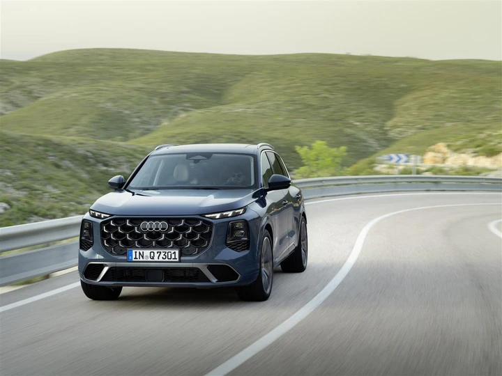 Audi Q7, la terza generazione è qui: prezzi a partire da 87.150 euro