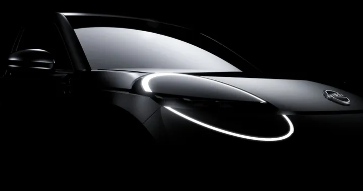 Nissan Micra, la nuova generazione sarà elettrica. Ecco i primi teaser