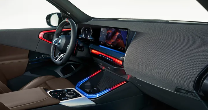 BMW X3 2024: internamente ora si trovano più stile e spazio