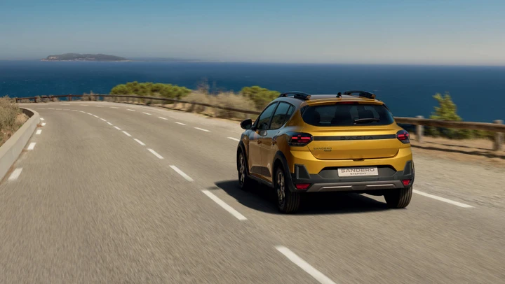 Dacia Sandero Stepway Full Hybrid: ecco quanto costa