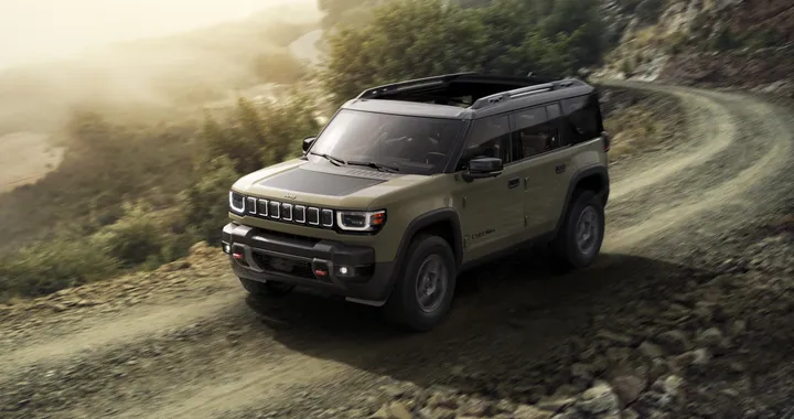 Nuova Jeep Recon 2026 si presenta: ecco il fuoristrada elettrico da 650 CV