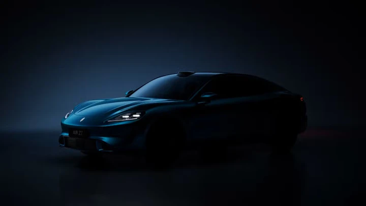 Sembra una Porsche Taycan: ecco la nuova SAIC Z7 che sta facendo molto discutere